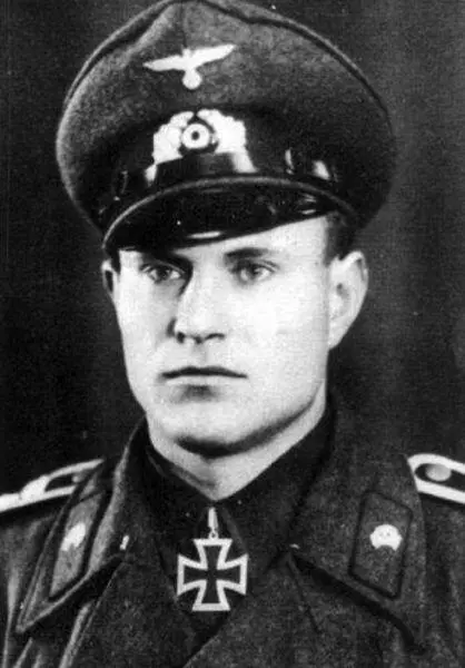 Фриц Амлинг Штурмовое орудие StuG III AusfF8 Подобную картину можно - фото 14