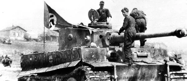Один из тигров 13й роты моторизованной дивизии СС Лейбштандарт Июль 1943 - фото 72