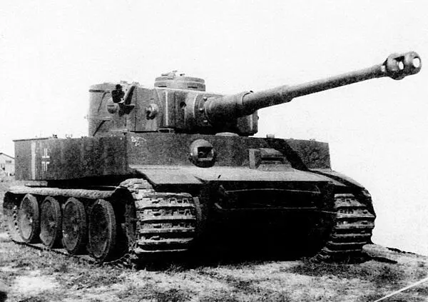 Первый Тигр захваченный Красной Армией на НИБТПолигоне в Кубинке Скобы на - фото 57