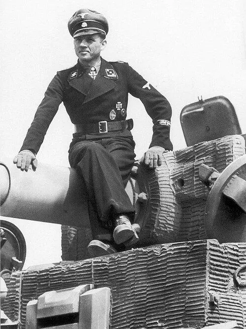 Хауптштурмфюрер СС Михаэль Виттман Франция июнь 1944 года Виттман погиб 8 - фото 134