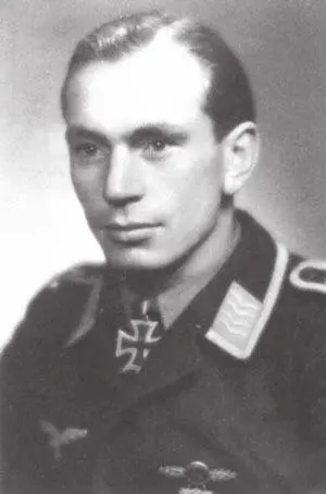 Германн Бухнер Родился 30101919 г в г Зальцбург Австрия В 1937 г Германн - фото 139
