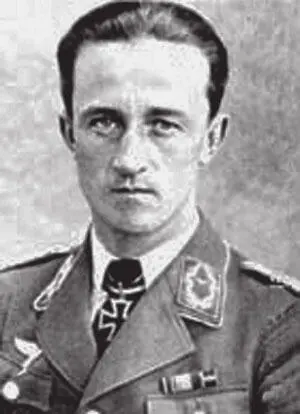 Вальтер Эннекерус Родился 21111911 г в г Трир Военную карьеру Вальтер - фото 149