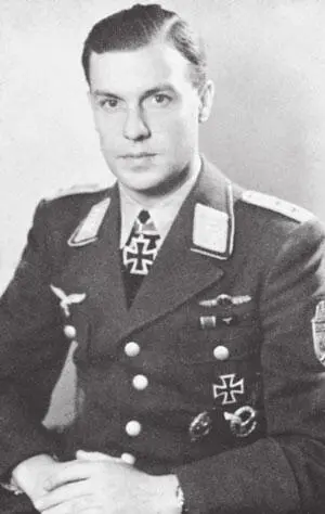 Эльмар Шэфер Родился 28051913 г в г Бонн Военную карьеру Эльмар Шэфер - фото 241
