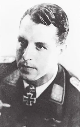 Эрнст Эбелинг Родился 22111919 г в г Доббертин в 45 км восточнее Шверина - фото 357