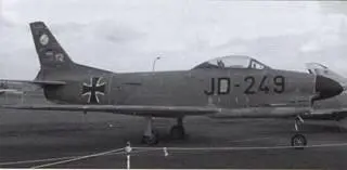 F86 и F84 основные самолеты люфтваффе в 1950е гг Требования к новому - фото 85
