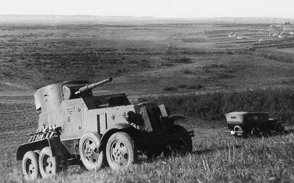 Бронеавтомобиль БА6 во время испытаний на ЛБТКУКС имени Бубнова Лето 1935 - фото 40