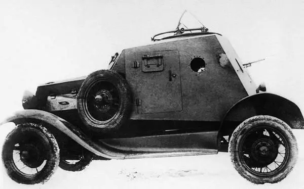 Серийный образец бронеавтомобиля Д12 вид слева Февраль 1933 года Шаровые - фото 111