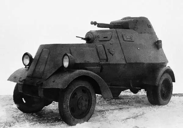 Общий вид бронеавтомобиля ЛБНАТИ НИБТ полигон осень 1939 года АСКМ - фото 152