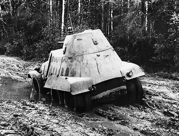 Испытания серийного образца бронеавтомобиля БА11 на НИБТ полигоне Осень 1940 - фото 175