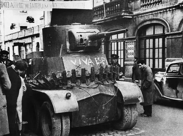 Тот же БА6 что на предыдущем фото Видна надпись Viva Espania По - фото 179