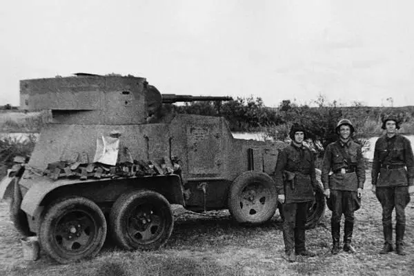 Бронеавтомобиль БА6 7й мотоброневой бригады Июль 1939 года АСКМ Экипаж - фото 188