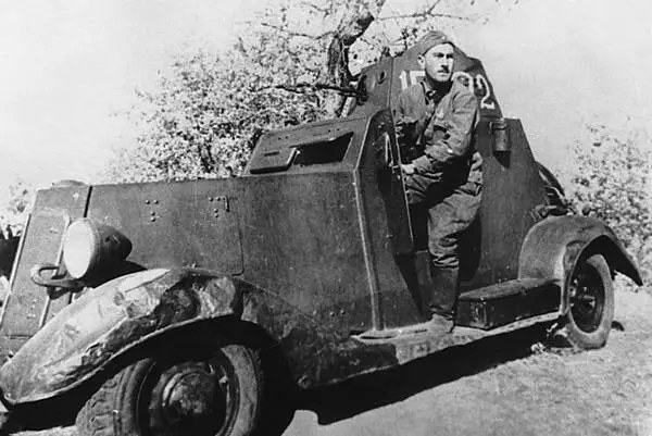 Командир БА20М наблюдает за противником Сталинградский фронт август 1942 - фото 212