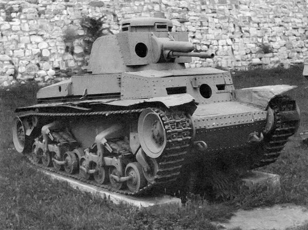 Pz35 t из состава 7й горнопехотной дивизии СС Принц Евгений захваченный - фото 52