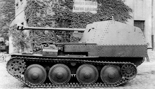 Истребитель танков SdKfz138 Marder III AusfM во дворе завода ВММ Для - фото 121
