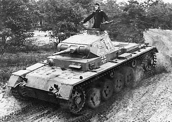 PzIII AusfA на одном из полигонов Германия 1939 год Мы полностью - фото 47