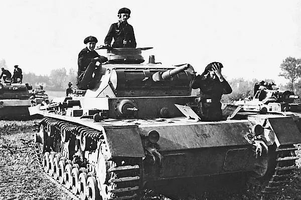 Средний танк PzIII AusfD Польская кампания сентябрь 1939 года 8я армия - фото 54