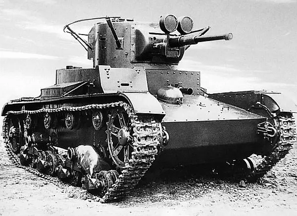 Летом 1941 года самым массовым танком Красной Армии был Т26 Ну а какова была - фото 83