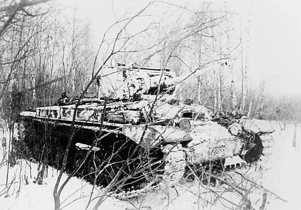 Пехотный танк Валентайн II в засаде Битва за Москву январь 1942 года За - фото 96