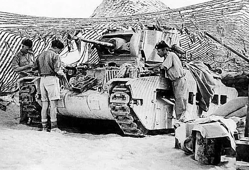 Подготовка Матильды к бою Северная Африка 1940 год Таким образом на 7 - фото 116