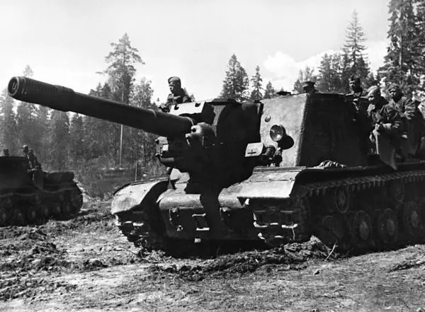 Тяжёлые САУ ИСУ152 ведут бой на Карельском перешейке Лето 1944 года В ходе - фото 149