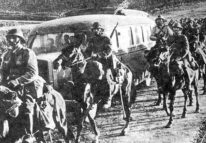 Румынская кавалерия герои сражения у Мелитополя в октябре 1941 г - фото 52