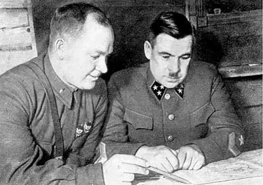 Командующий 5й армией генераллейтенант Л А Говоров и член Военного совета - фото 59