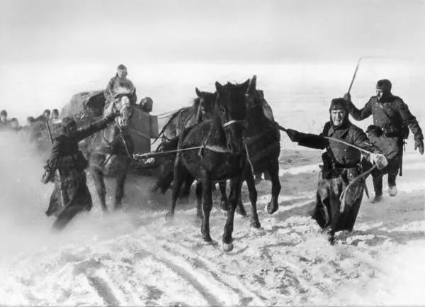 Немецкие интенданты декабрь 1941 г Советская медсестра Последствия голода - фото 45