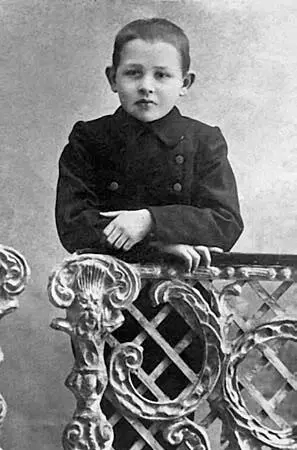 Одесса 1903 Исаак Бабель бабушка Миндл и Мери Ок 1912 Студенты - фото 26