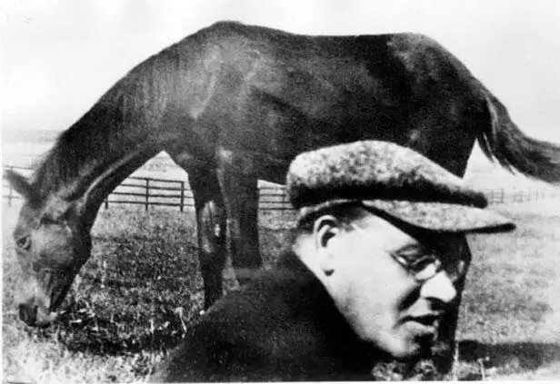На Первом конном заводе рядом с Молодёновом Бабеля все знали 1930 Бабель - фото 33