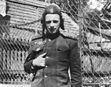 В один из дней февраля неожиданный телефонный звонок начальника службы Смерш - фото 5