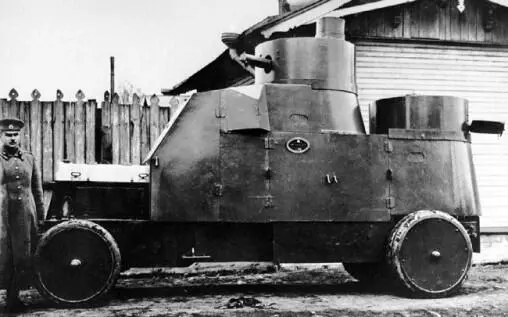 Бронеавтомобиль Ллойд 25го автопулеметного взвода 1916 год фото из - фото 131