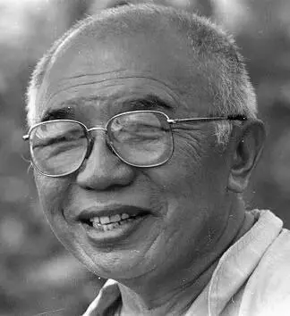 Ургьен Тулку Ринпоче 19201996 Ургьен Тулку Ринпоче родился в восточном - фото 45