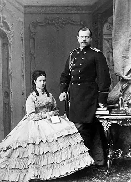 Цесаревич Александр Николаевич со своей супругой Марией Федровной - фото 7