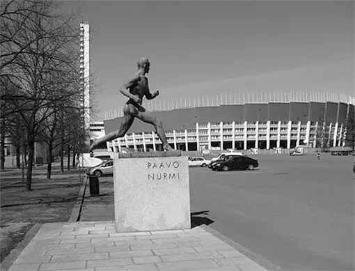 Рис 35Памятник финскому спортсмену Пааво Нурми Спортсмены редко - фото 34