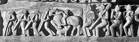 Рис 147 Старинный барельеф из древнеиндийского храма Лакшмана Lakshmana - фото 56