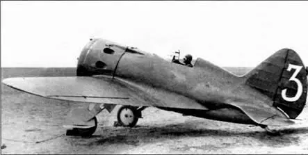 И16 тип 10 во время боев с японцами у реки ХалхинГол в Монголии в 1939 г - фото 33