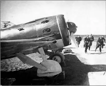 Подъем по тревоге полка И16 Сбытый в первые дни войны Мессершмитт Bf 109Е - фото 39