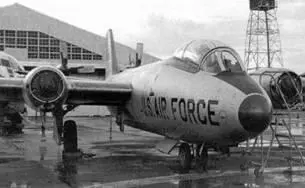 Бомбардировщик В57 В 1963 г Истребитель F100D но установке Нулевого - фото 89