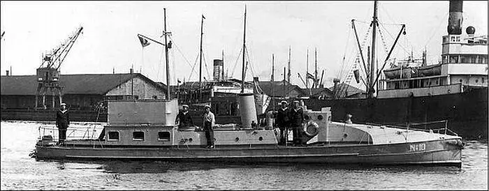 Моторный катер компании Торникрофт заказанный для Славы в начале 1905 г и - фото 76