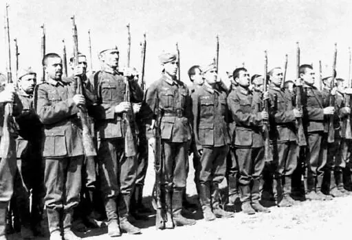 Подразделение СевероКавказского легиона сентябрь 1942 года Практически - фото 18
