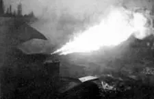 Начало огнеметания Огнеметание из опытной химизированной танкетки Т27 - фото 108
