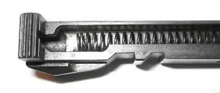 В старых пистолетах Маузер К96 Mauser C96 возвратная пружина может быть - фото 7