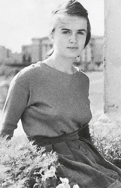 Марина Освальд в Минске CORBIS Марина и Ли в Минске CORBIS Чета - фото 48