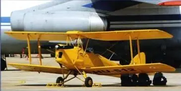 Отреставрированный DH82 Tiger Moth Кооперация с местными разработчиками - фото 107