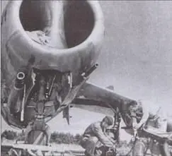 Двухпушечный истребительбомбардировщик MiG15bisSB Чешская летающая - фото 56