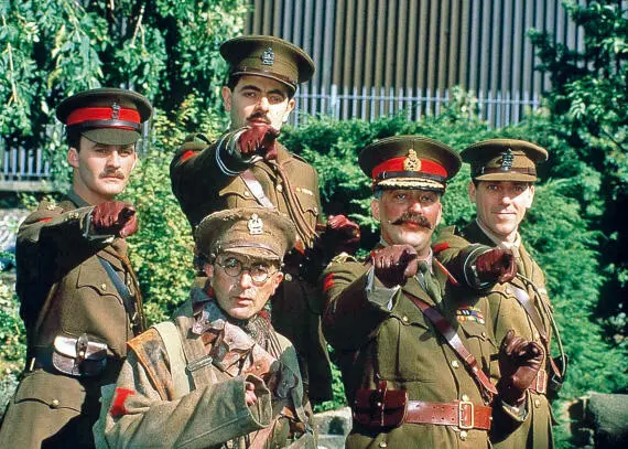 Лори и Стивен Фрай в сериале Черная гадюка 1989 Хью Лори и Бен Элтон в - фото 2