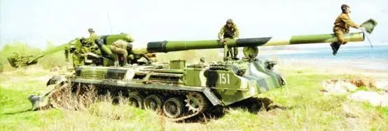 Фото С Попсуевича САУ 2С7 Пион в экспозиции Военно исторического Музея - фото 87