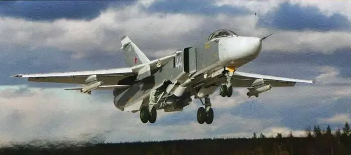 Одному из истребителей - фото 50