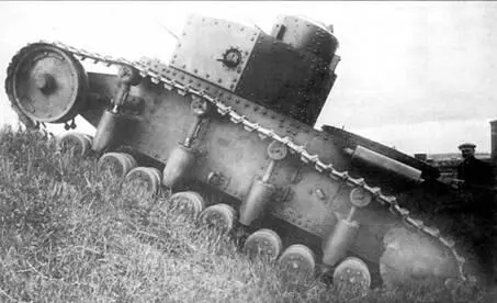 Маневренный танк Т12 на испытаниях Июнь 1930 г Краткое описание конструкции - фото 70