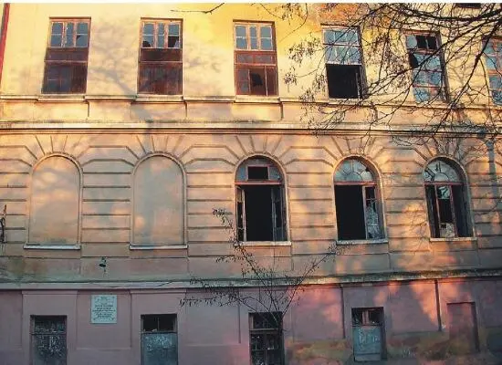 Разрушающееся здание Стройпрофшколы Здание штаба Приморской Армии и Одесского - фото 25